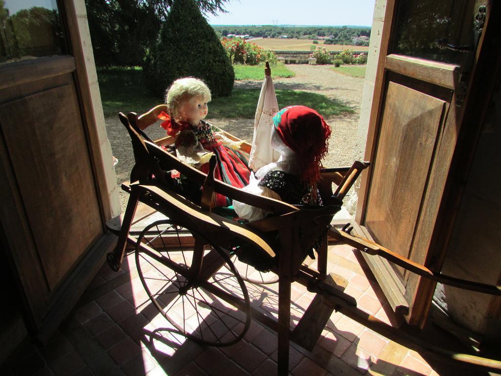 Chateau De La Roche Martel Bed & Breakfast Roiffe Luaran gambar