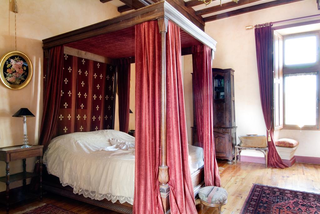 Chateau De La Roche Martel Bed & Breakfast Roiffe Bilik gambar